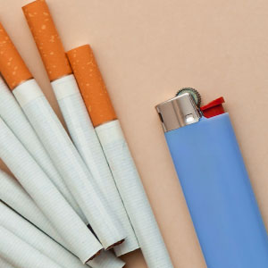 CIGARRILOS Y ENCENDEDORES